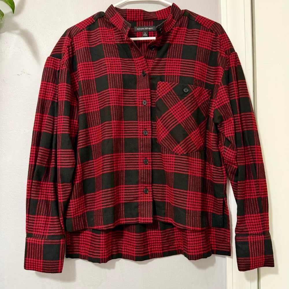 Banana Republic Red Black Plaid Flannel Shirt Cropped Boxy Oversized Small